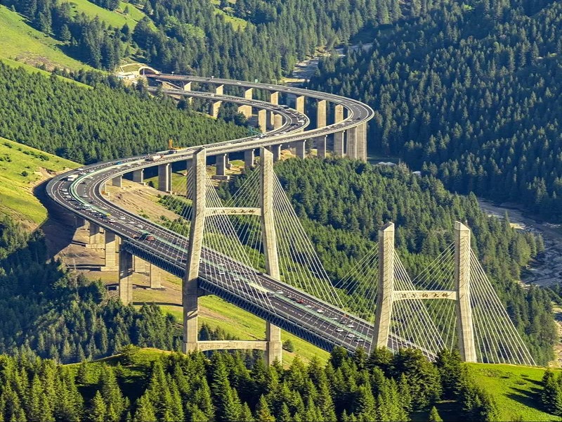 【2人-6人小包团】那拉提草原•独库公路•S101省道•独山子大峡谷•赛里木湖•果子沟大桥•多巴胺六星街•唐布拉百里画廊•双飞8天游【嗨玩伊犁】