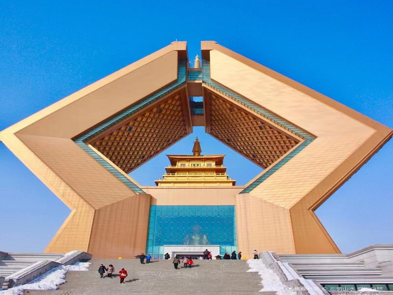 西安•乾陵•法门寺•兵马俑•华山•回民街•大唐不夜城•大慈恩寺•大雁塔 双飞5天4晚游【寻味三秦】